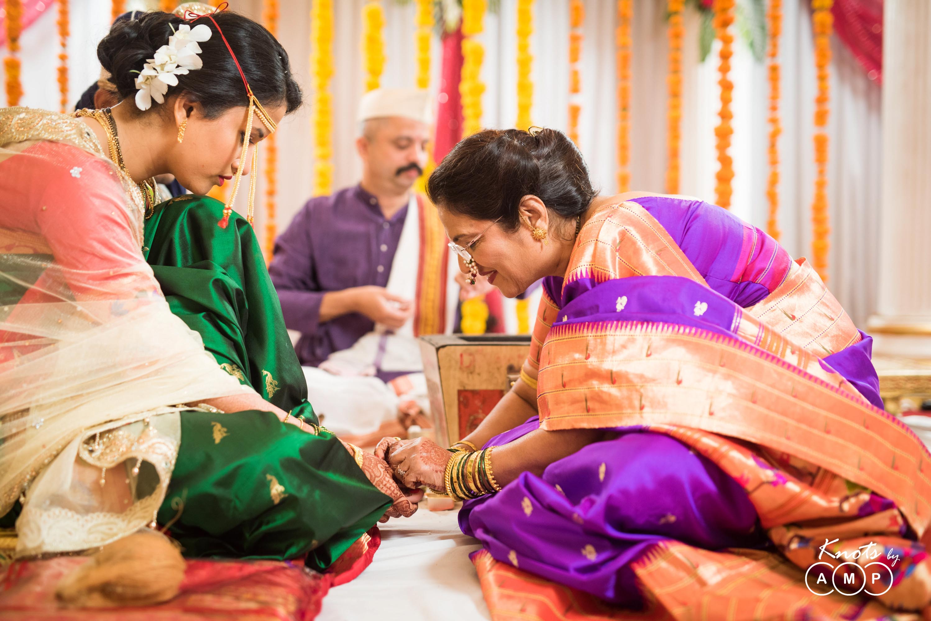Maharashtrian-Wedding-at-Tip-Top-PlazaThane-20