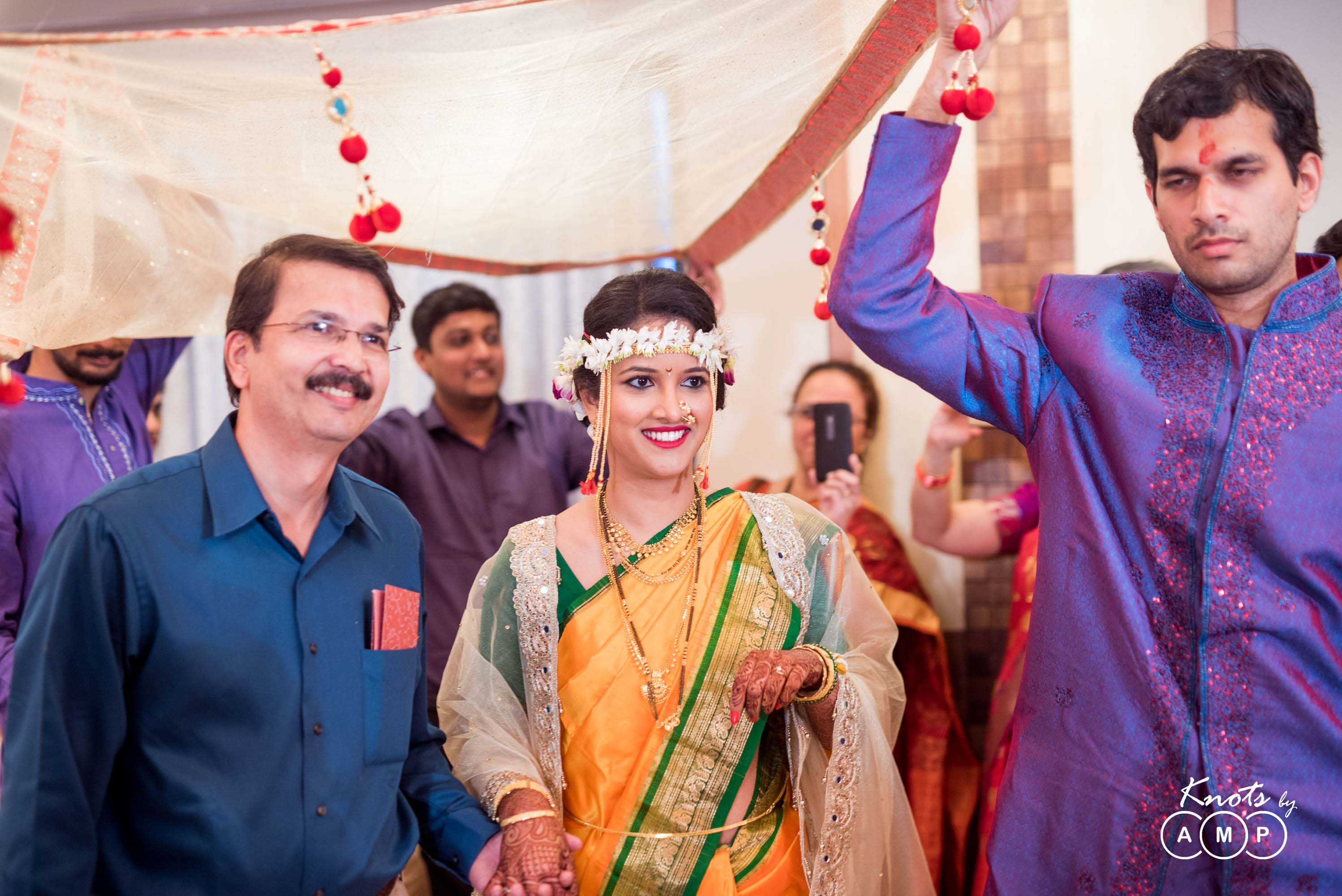 Maharashtrian-Wedding-at-Tip-Top-PlazaThane-24