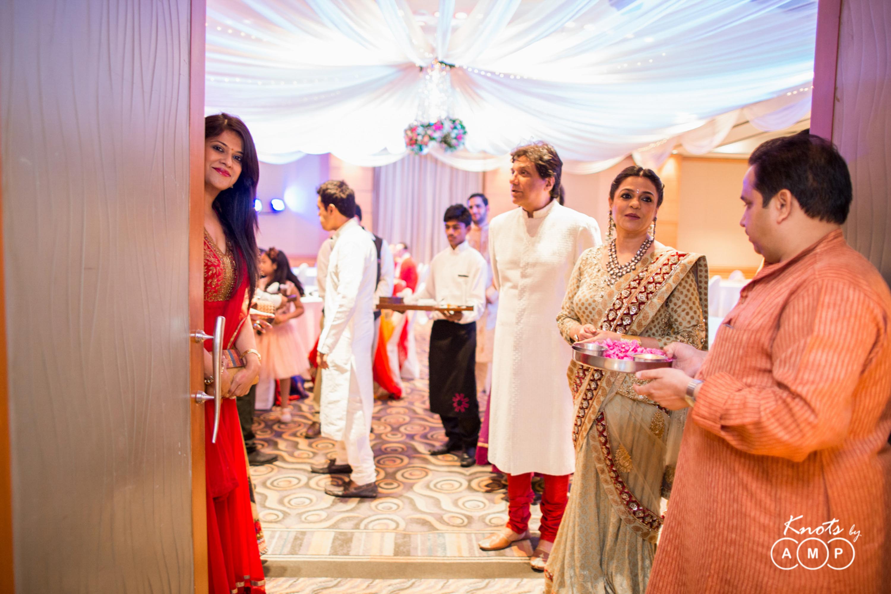 Punjabi-Gujarati-Wedding-at-Taj-VivantaMumbai-113