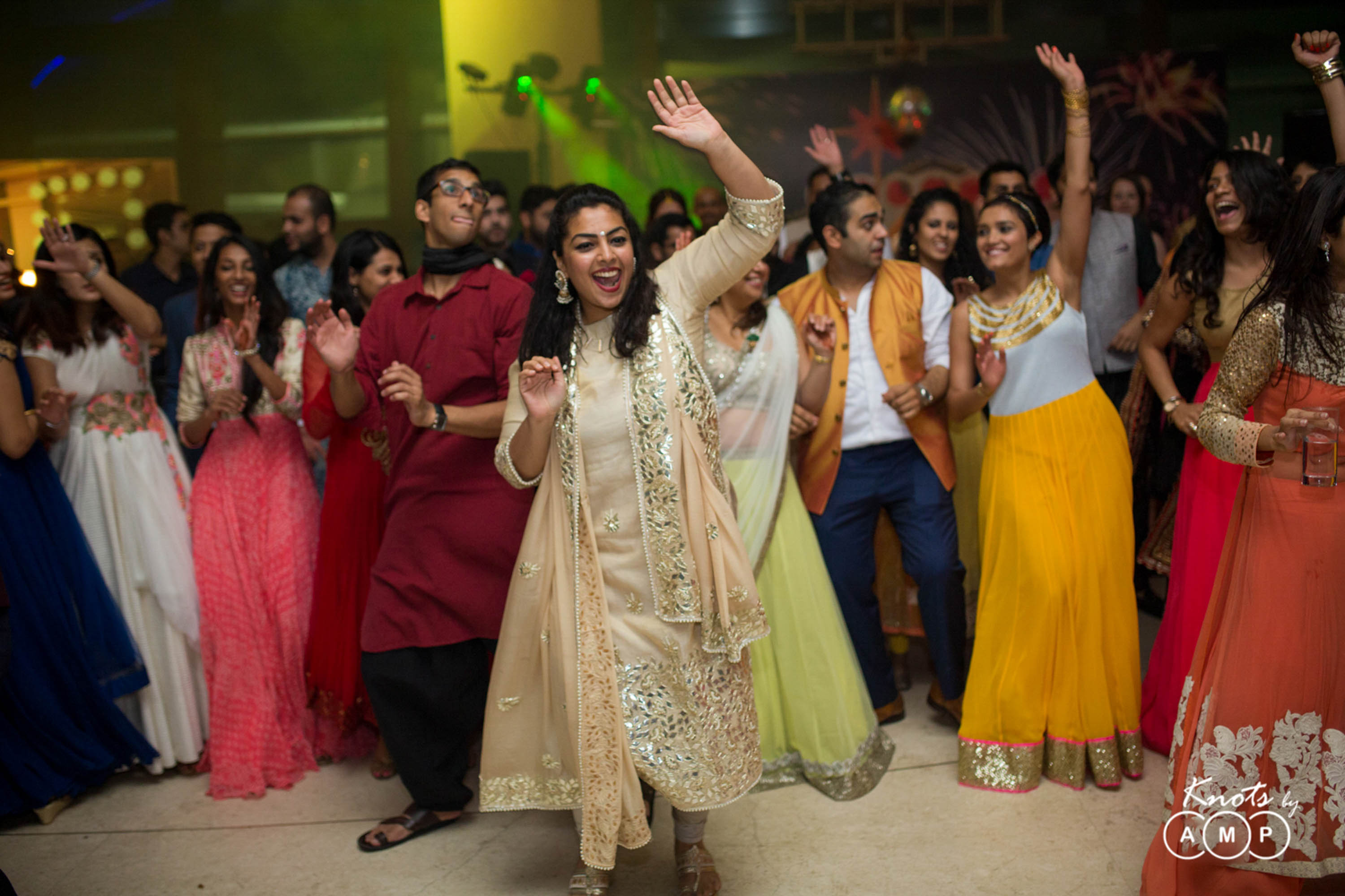 Punjabi-Gujarati-Wedding-at-Taj-VivantaMumbai-57