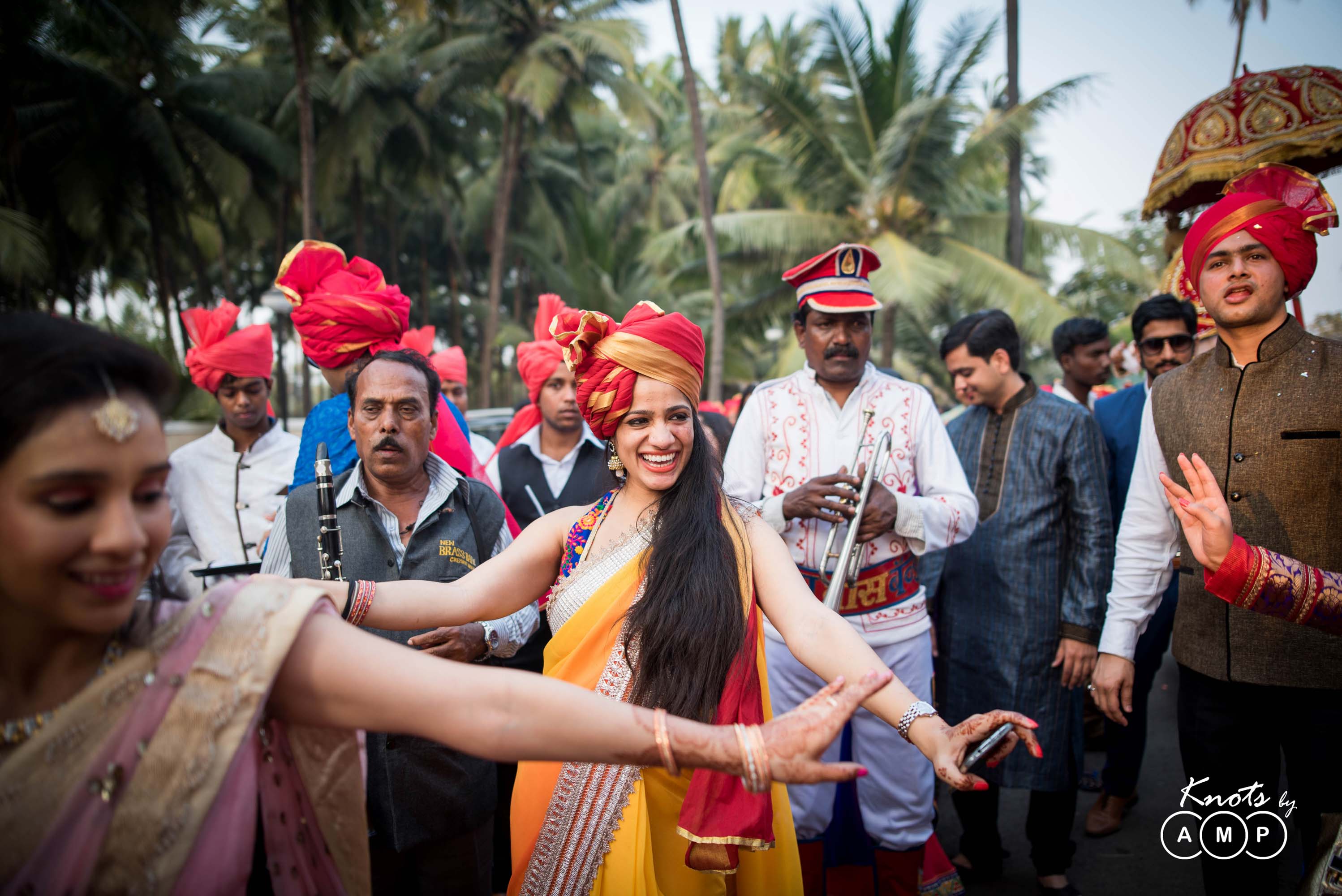 Gujarati-Marwari-Wedding-at-The-Retreat-Madh-Island-4-34