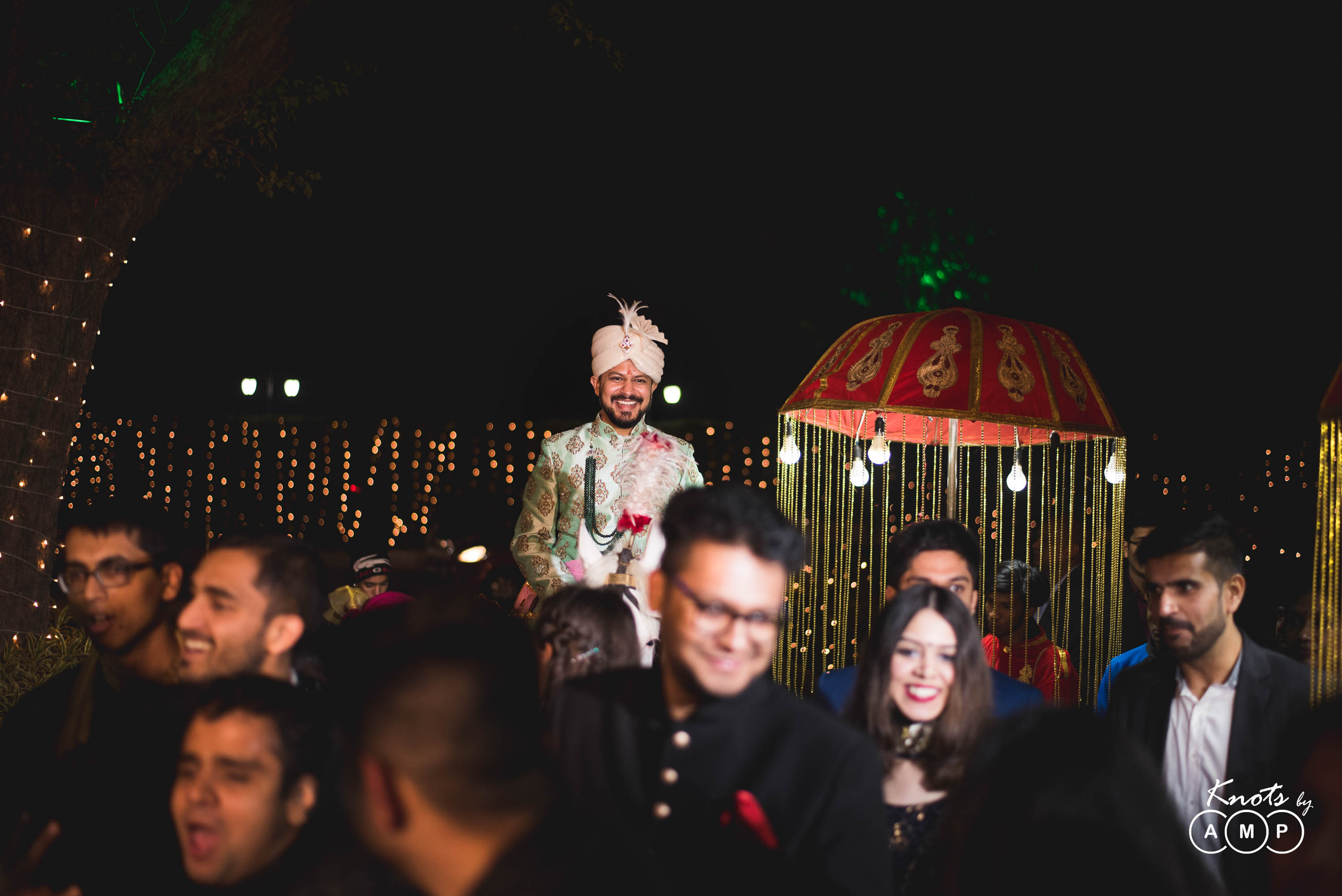North-Indian-Wedding-at-Atrio-Delhi-3-27