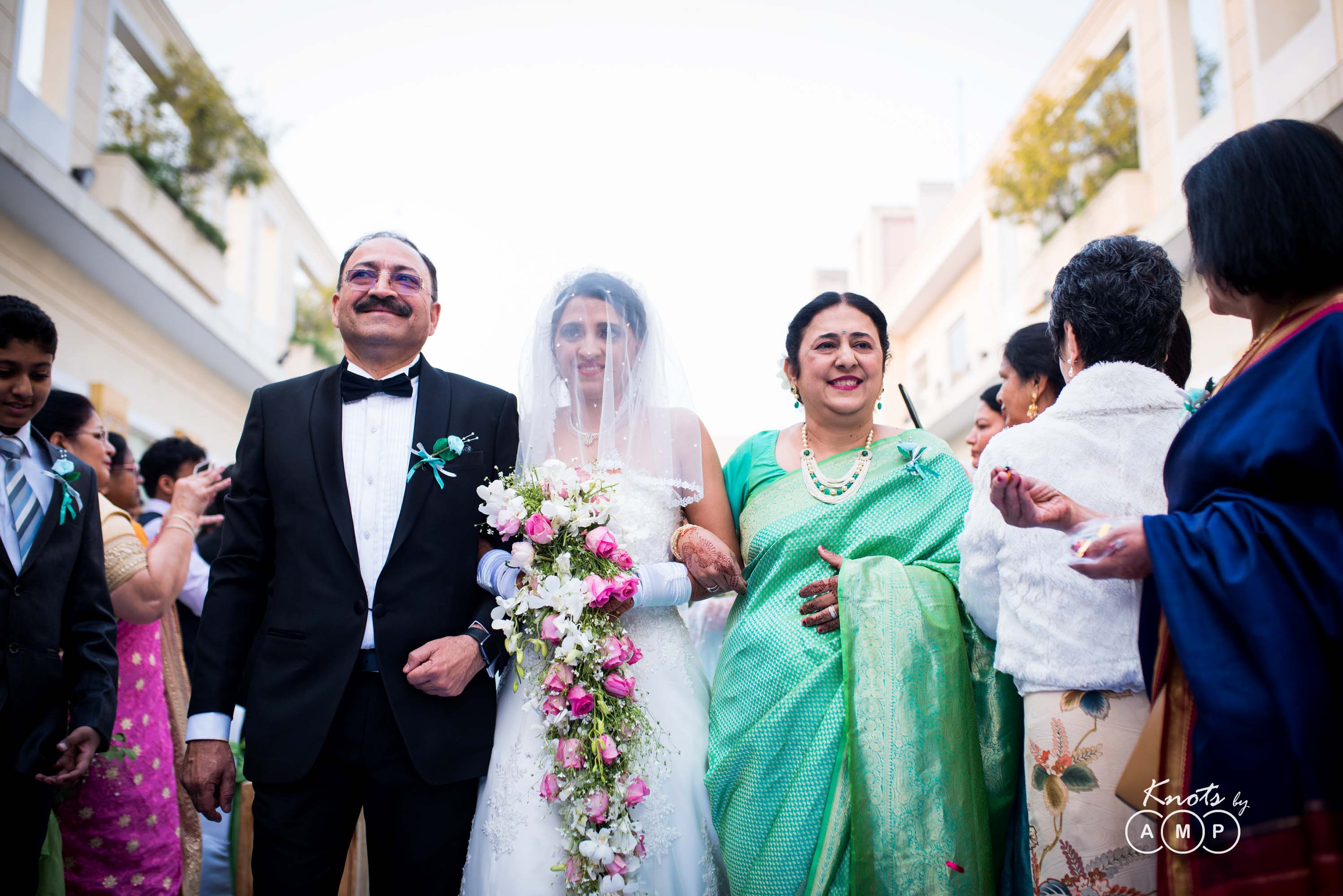 White-Wedding-in-Delhi-4-10