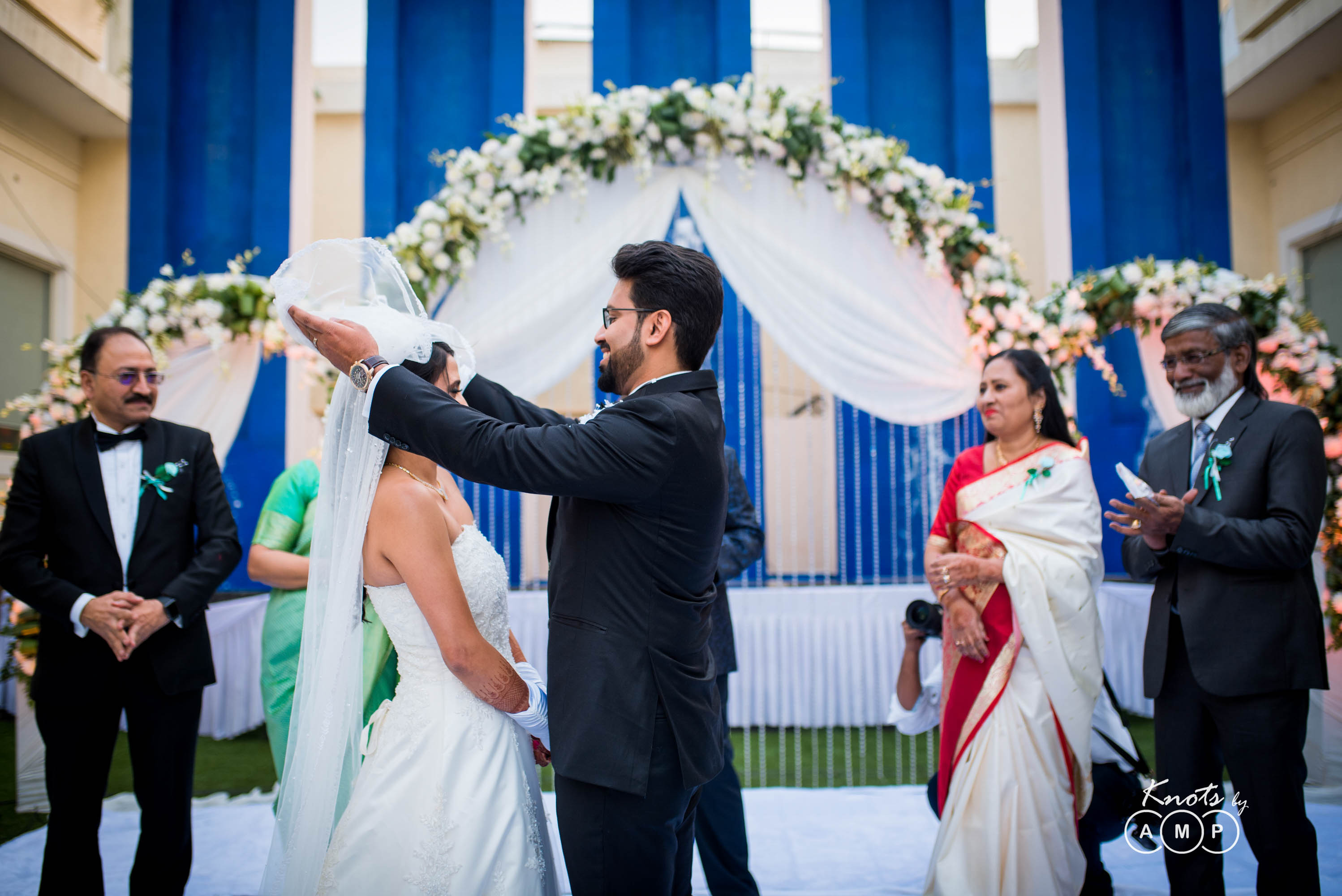 White-Wedding-in-Delhi-4-24