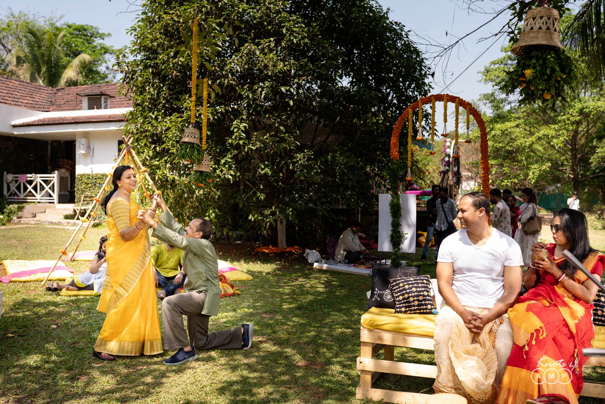 Intimate-Bengali-Wedding-at-Basho-Bougainvillea-Resort-Karjat-45-of-144